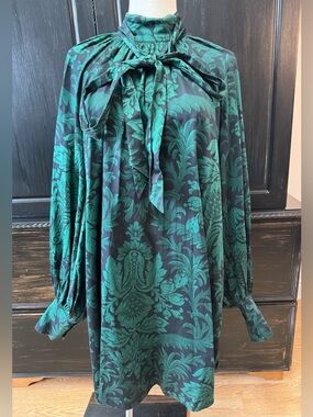 Los Angeles Atelier & Other Stories Green and Black Floral Tie-Neck Dress